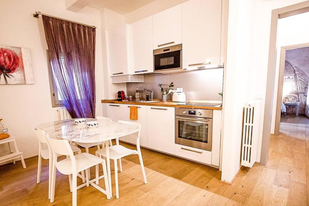 Acacia Firenze - Girasole Apartment ภายนอก รูปภาพ