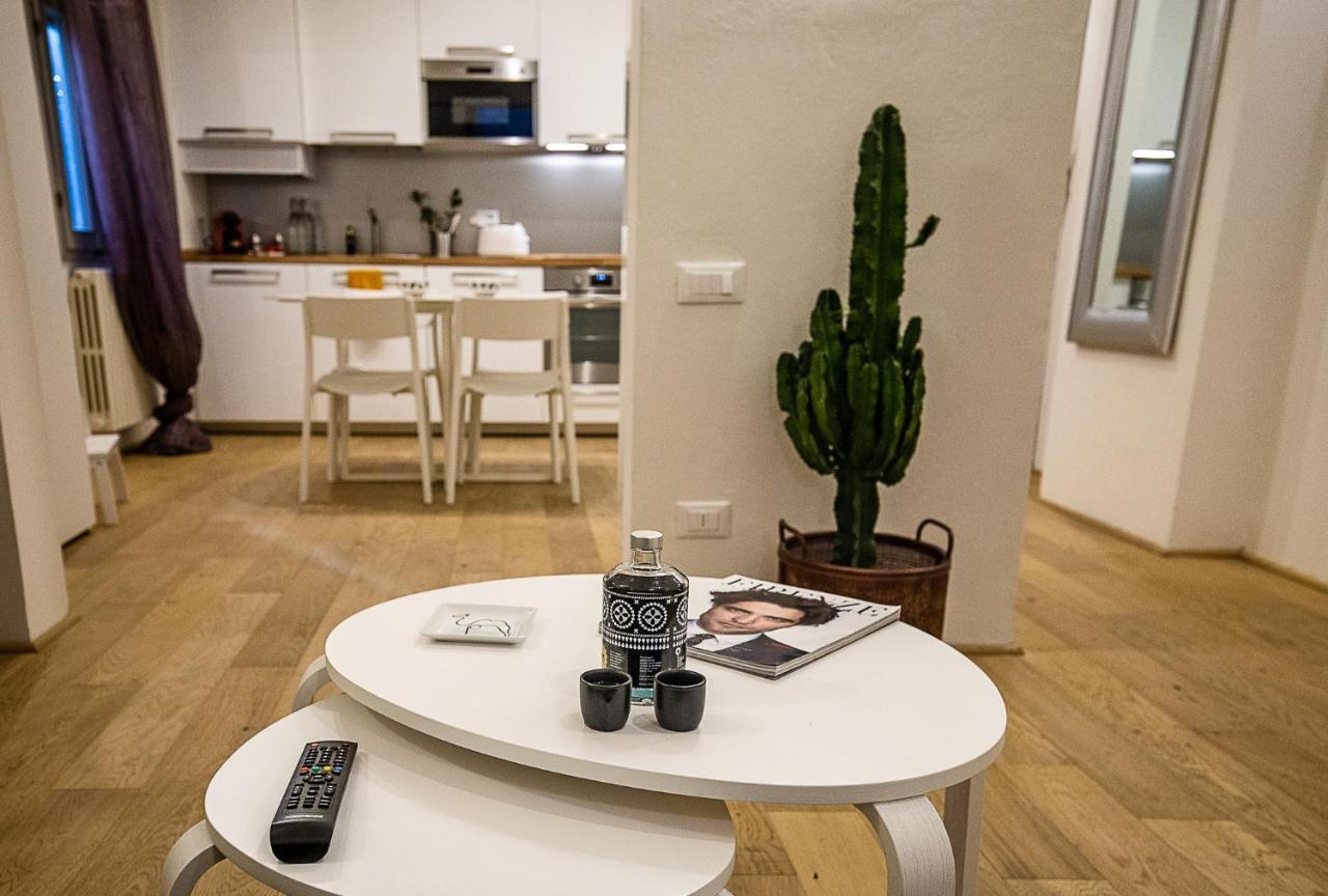Acacia Firenze - Girasole Apartment ภายนอก รูปภาพ